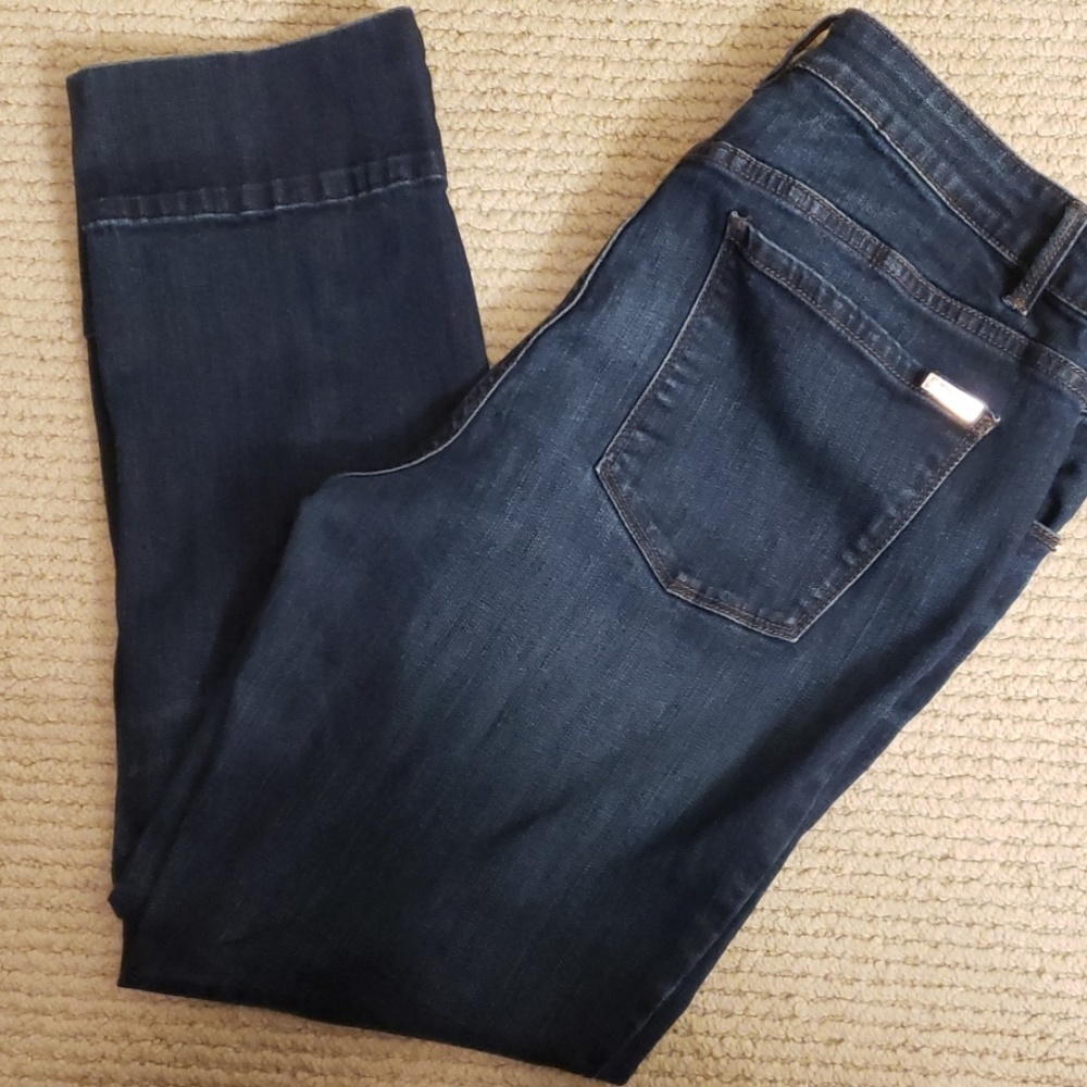 WHBM Slim Crop
